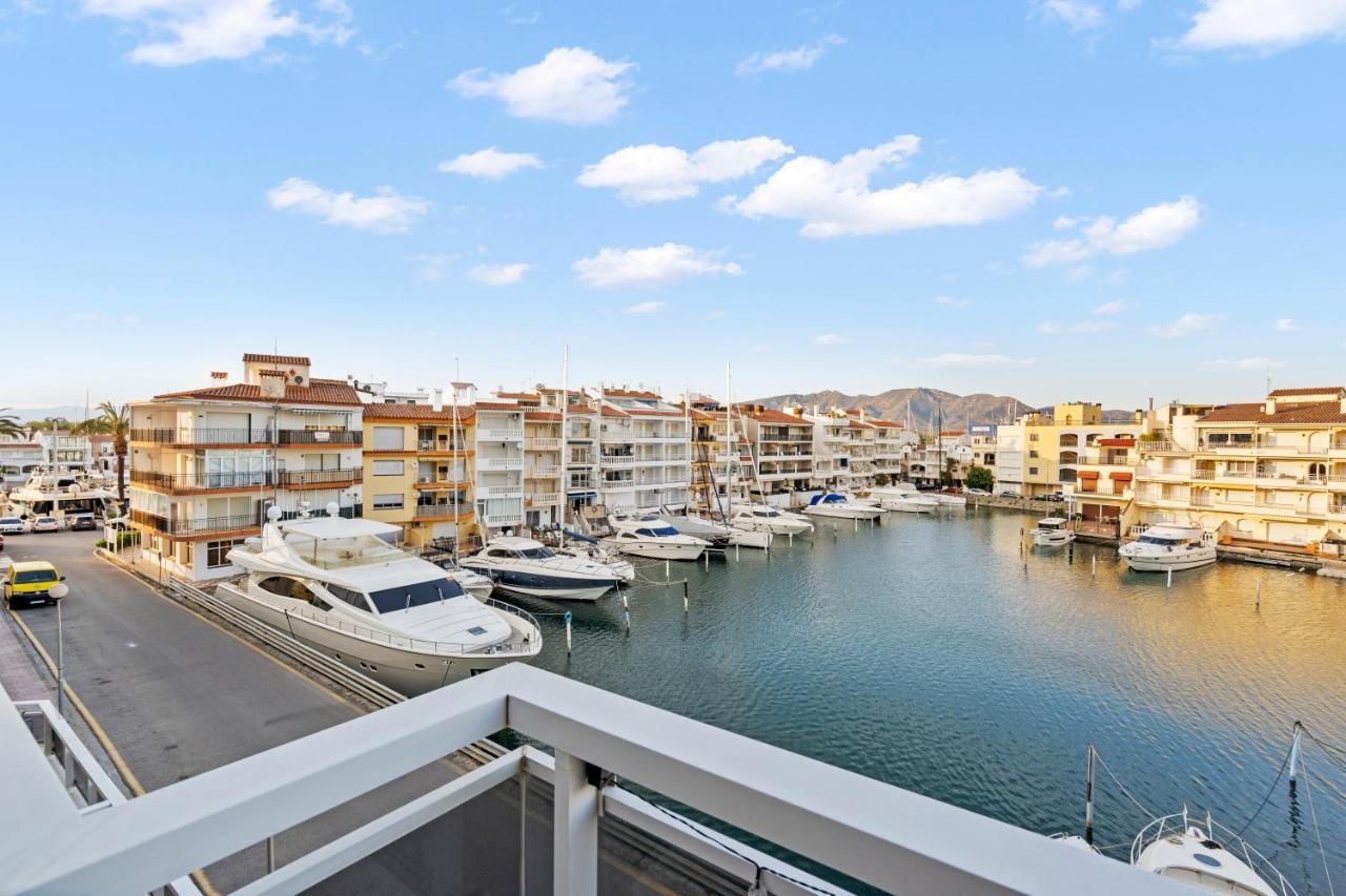 Welcs Apartamento 055 Emp Con Terraza Y Vistas Al Canal 엠푸리아브라바 외부 사진